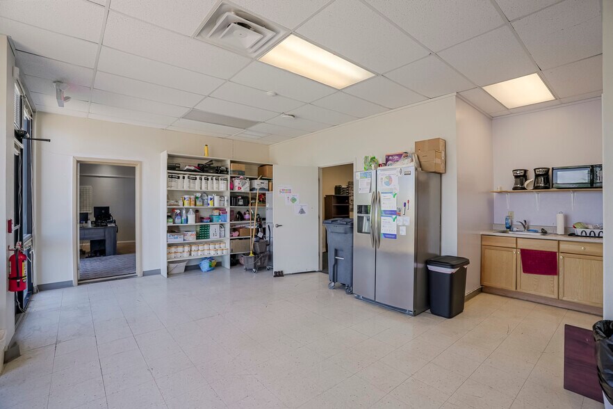 More Photos Of 2517 N Great Western Dr, Prescott Valley Freestanding For Lease