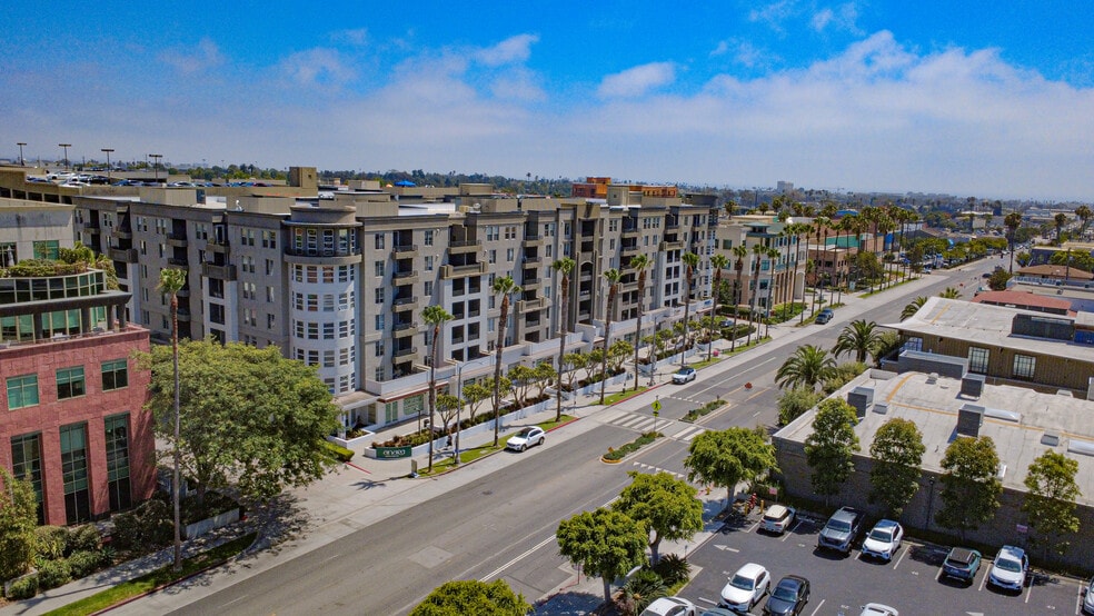 More Photos Of 2200 Colorado Ave, Santa Monica Apartments For Lease