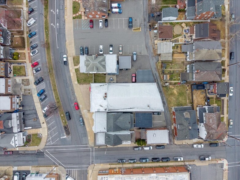 More Photos Of 1707 Washington Blvd, Easton Storefront Retail Residential For Sale