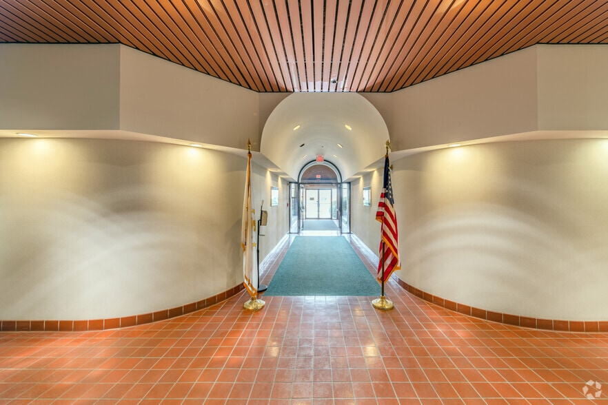 More Photos Of 2 Corporate Pl, Middletown Office For Lease