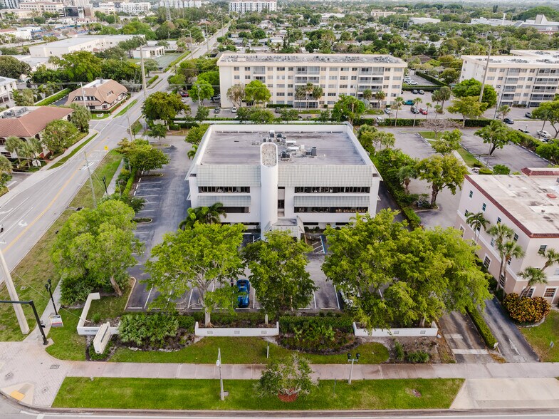 More Photos Of 200 W Palmetto Park Rd, Boca Raton Office For Lease