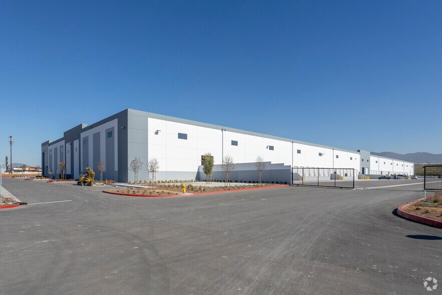 More Photos Of Otay Mesa Rd, San Diego Unknown For Lease