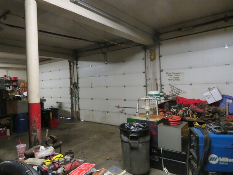 More Photos Of 113 S Graham St, Sardinia Warehouse For Sale