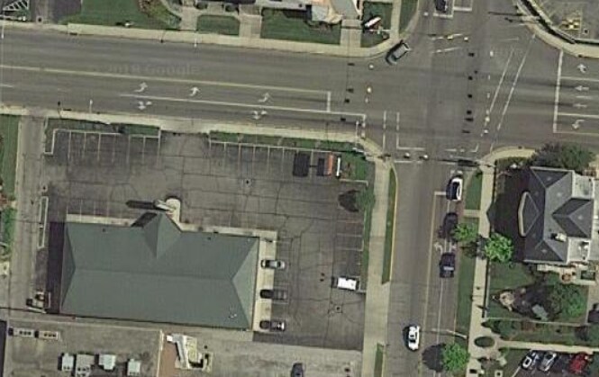 More Photos Of 143 N Main St, Bellefontaine Storefront For Lease