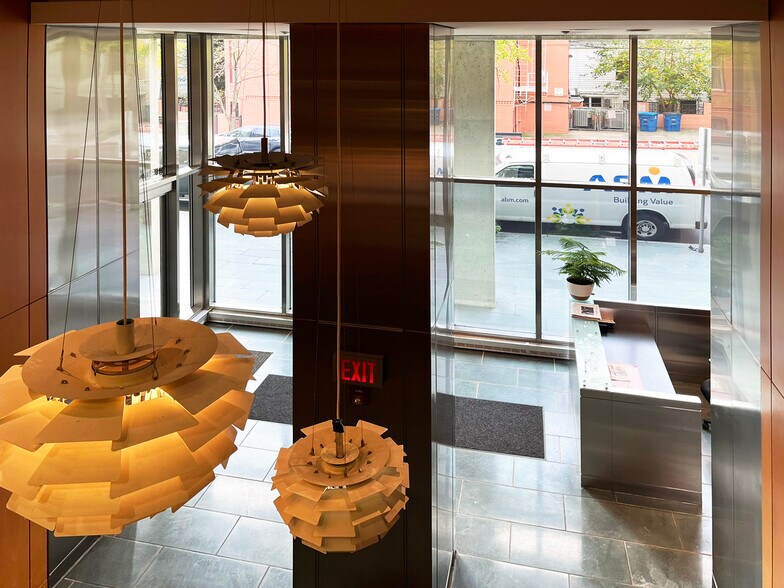 More Photos Of 1320 19th St NW, Washington Office For Lease