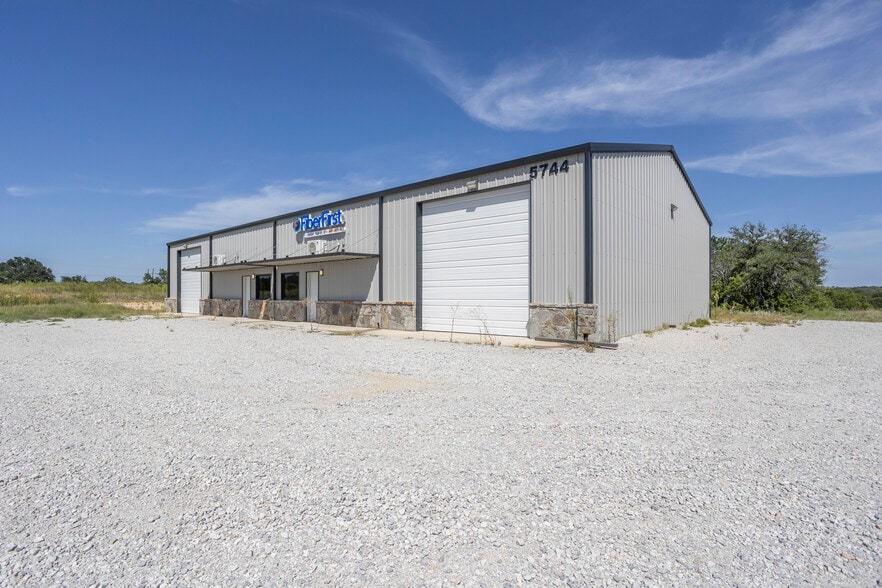 More Photos Of 5840 N FM 51, Weatherford Unknown For Lease