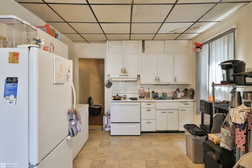 More Photos Of 220 S Madison St, Allentown Specialty For Sale