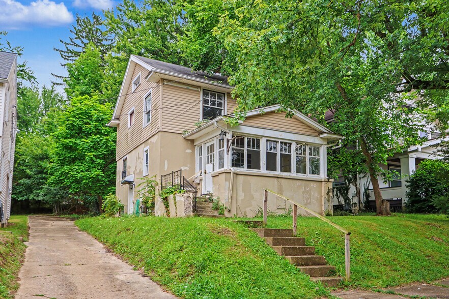 More Photos Of 187 Penn Ave, Mansfield Multifamily For Sale