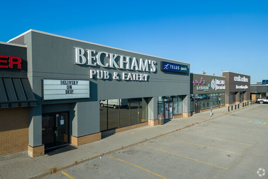 More Photos Of 1345-1353 32 Av NE, Calgary General Retail For Lease