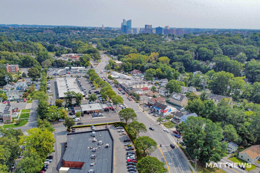 More Photos Of 283-285 Tarrytown Rd, White Plains Freestanding For Sale