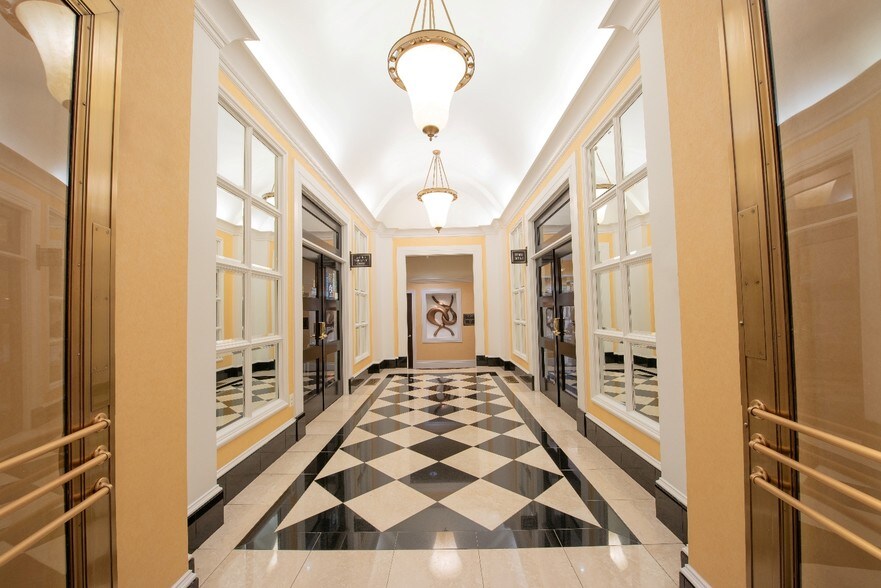 More Photos Of 501 Saint Paul St, Baltimore Apartments For Lease