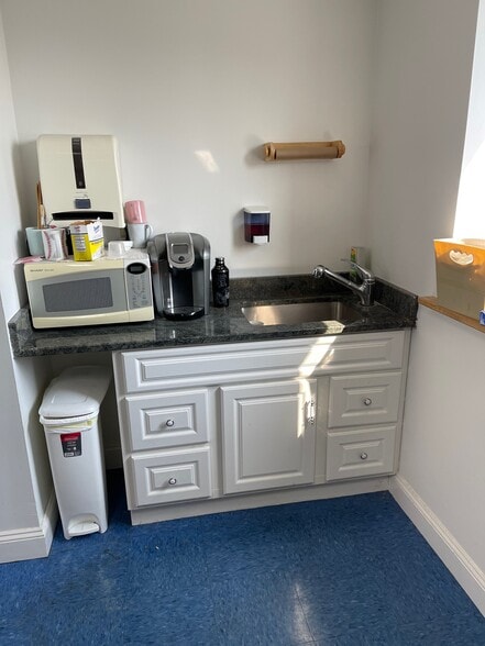 More Photos Of 55 Crescent St, Stamford Warehouse For Sale