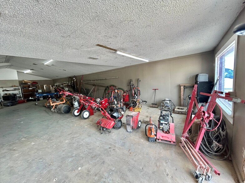 More Photos Of 2818 E Hwy 82, Gainesville Freestanding For Sale