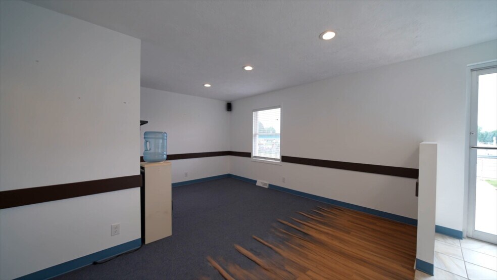 Primary Photo Of 3165 County Farm Rd, Jackson Storefront Retail Office For Sale