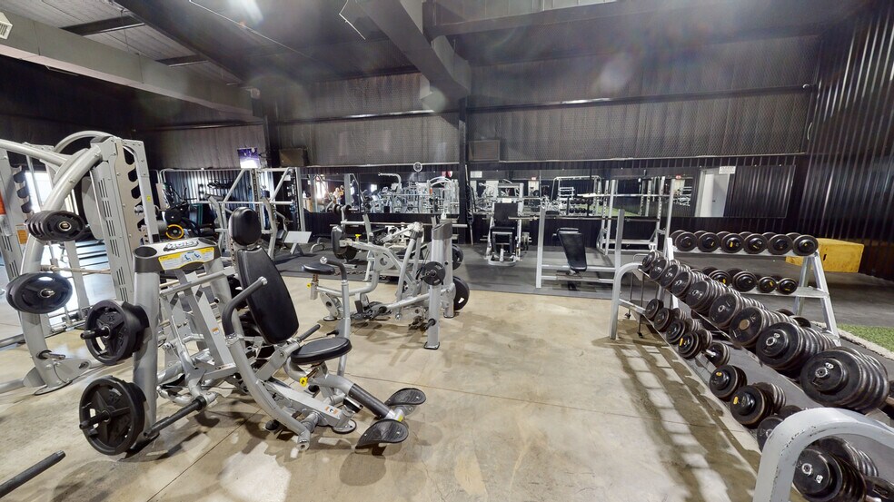 More Photos Of 1215 NW 1st Plz, Andrews Restaurant For Sale