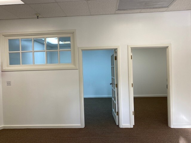 More Photos Of 2510 Main St, Santa Monica General Retail For Sale