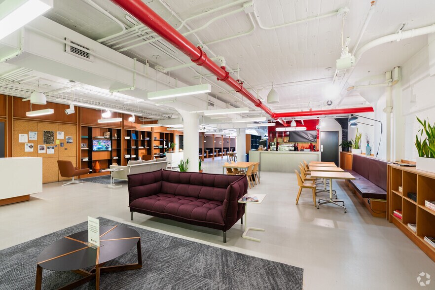 More Photos Of 31-00 47th Ave, Long Island City Coworking Space