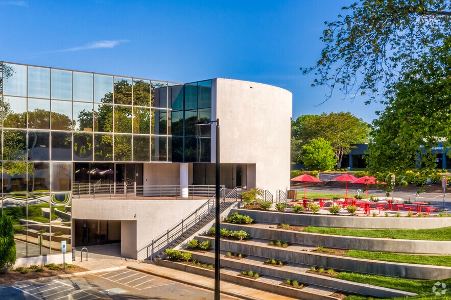 More Photos Of 5550 77 Center Dr, Charlotte Office For Lease