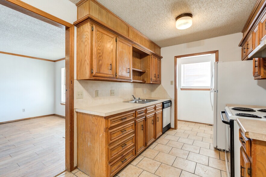 More Photos Of 7405 Waco Ave, Lubbock Apartments For Sale