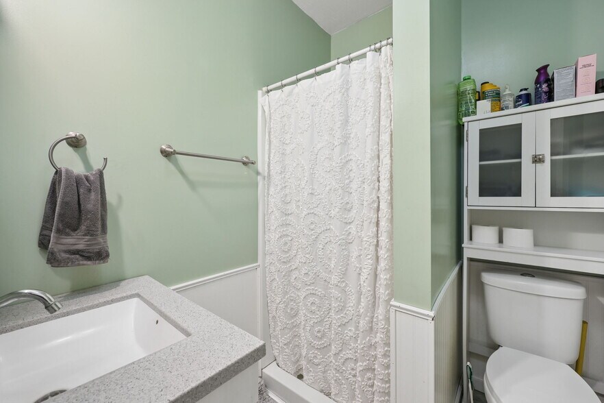 More Photos Of 1520 Island Rd, Circleville Multifamily For Sale