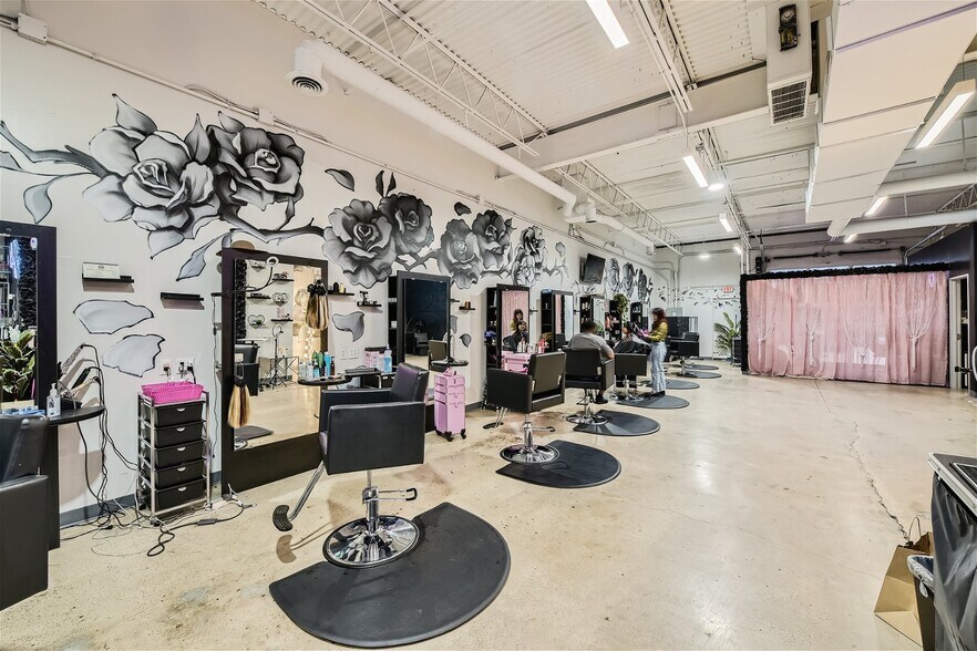 More Photos Of 2529 Weisenberger St, Fort Worth General Retail For Lease