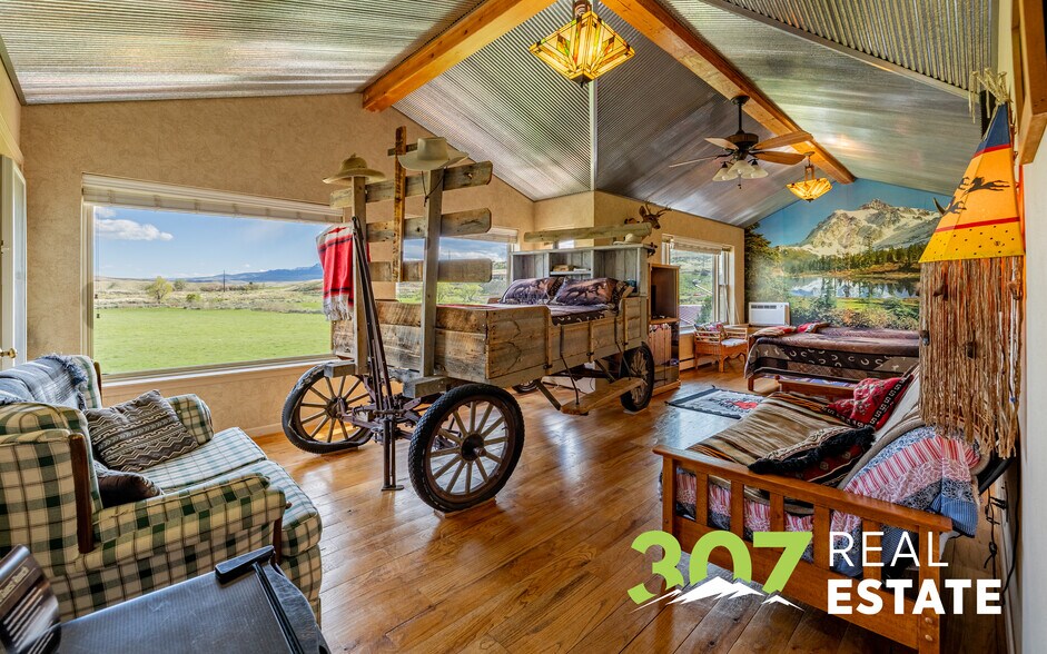 More Photos Of 30 Nielson Trl, Cody Hospitality For Sale