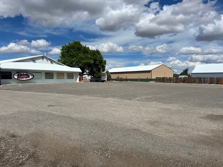 More Photos Of 1720 Main St, Lander Warehouse For Sale