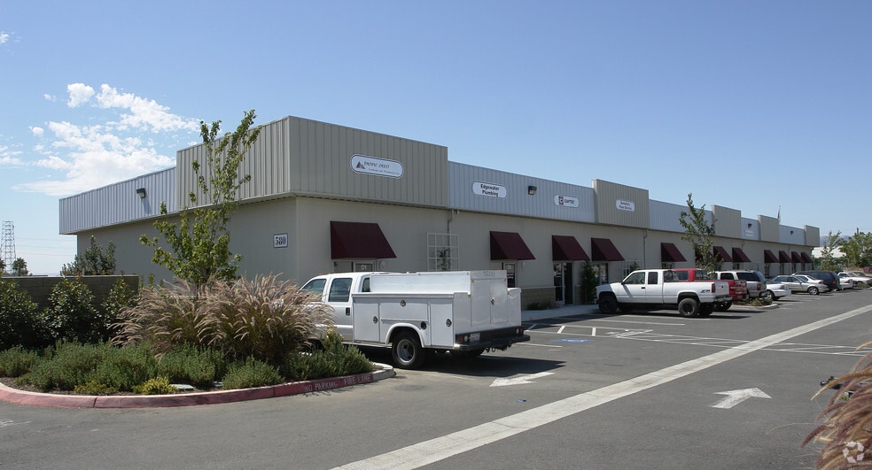 Primary Photo Of 580 Valdry Ct, Brentwood Warehouse For Lease