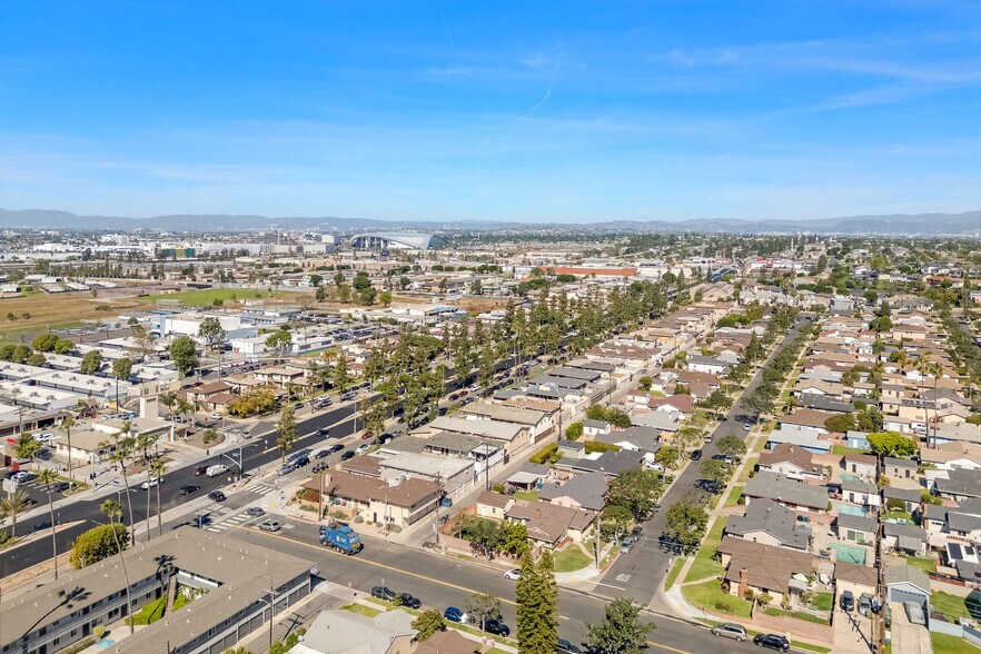 More Photos Of 10634 Crenshaw Blvd, Inglewood Multifamily For Sale