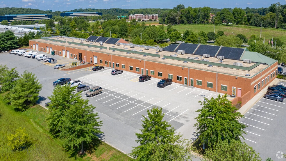 More Photos Of 16901 Melford Blvd, Bowie Unknown For Lease