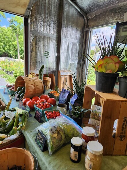 More Photos Of 1814 Iron Bridge Rd, Hustontown Contractor Storage Yard For Sale