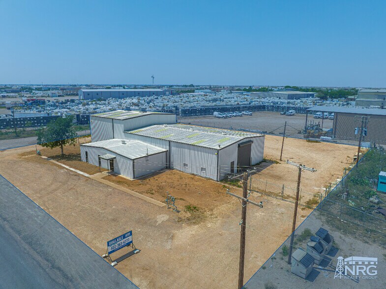 More Photos Of 11008 West County Road 128, Odessa Manufacturing For Lease