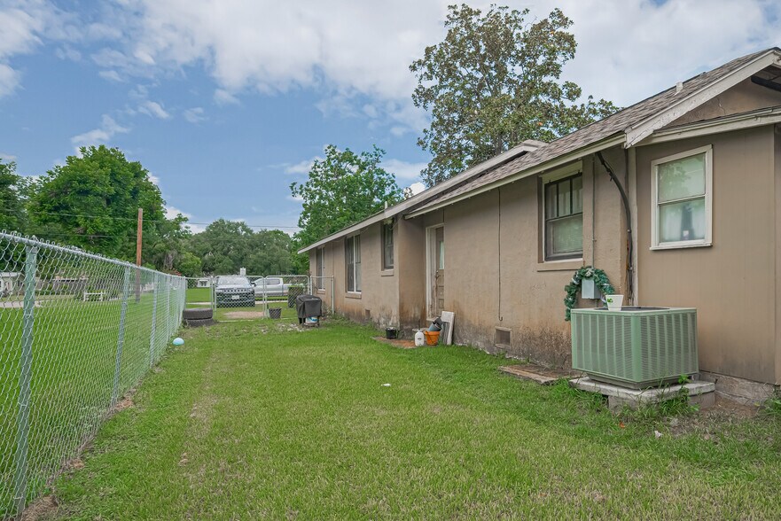 More Photos Of , Wharton Multifamily For Sale