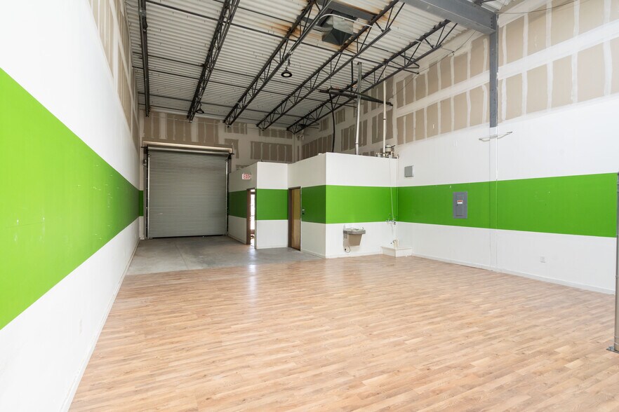 More Photos Of 12301 Rojas Dr, El Paso Light Distribution For Sale