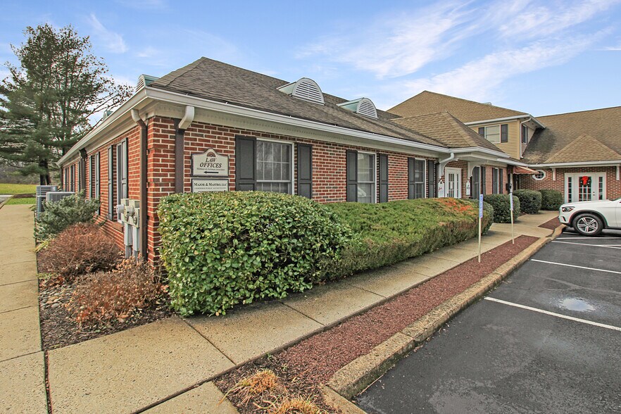 More Photos Of 593 Bethlehem Pike, Montgomeryville Medical For Lease