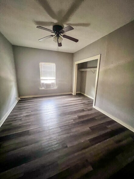 More Photos Of 108 N Gordon Dr, Crockett Apartments For Sale