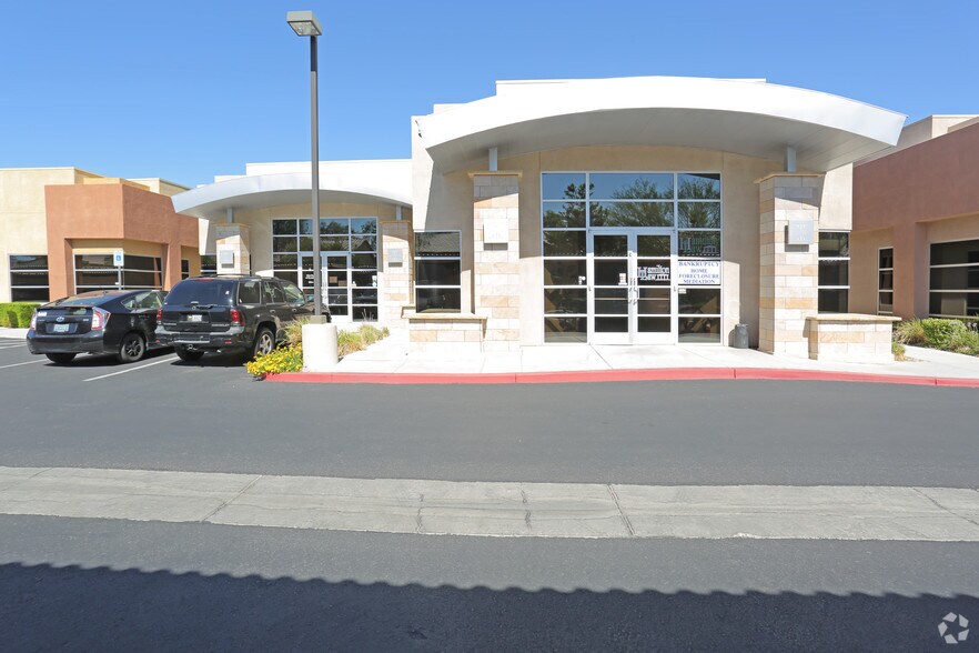More Photos Of 5125 S Durango Dr, Las Vegas Office For Sale