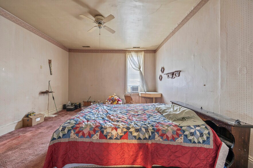 More Photos Of 225 S Sandusky Ave, Bucyrus Storefront Retail Residential For Sale