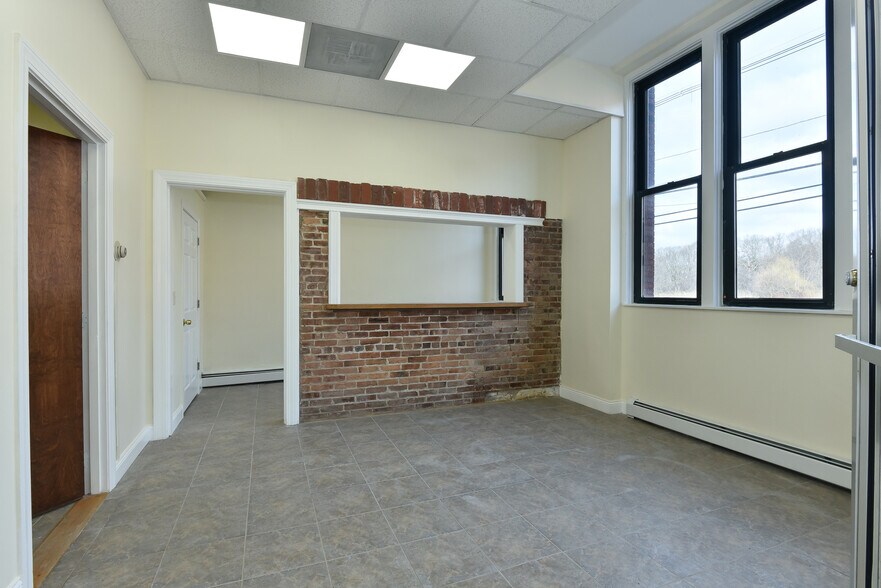 More Photos Of 754 Branch Ave, Providence Loft Creative Space For Lease