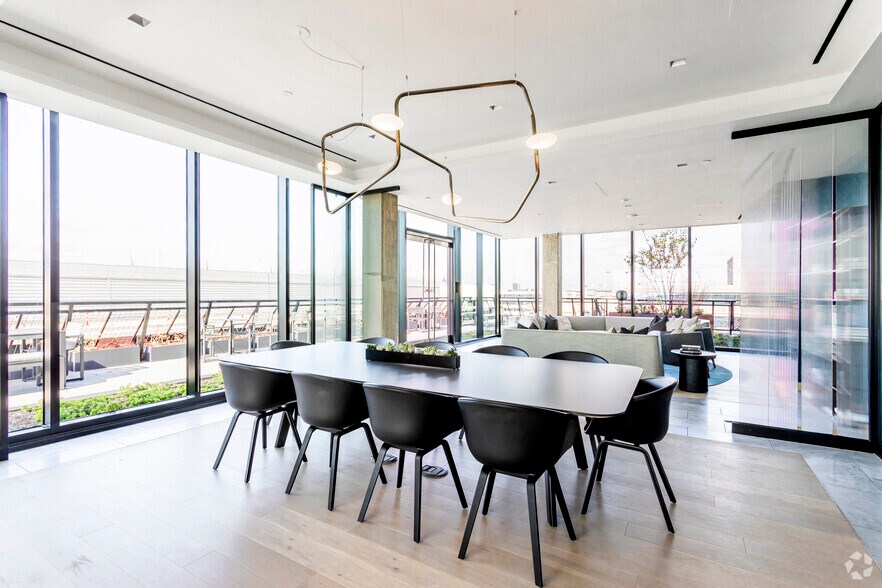 More Photos Of 555 E St SW, Washington Apartments For Lease