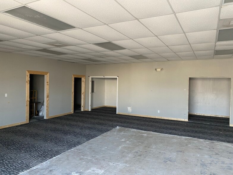 More Photos Of 1725 S Nova Rd, Daytona Beach Warehouse For Sale