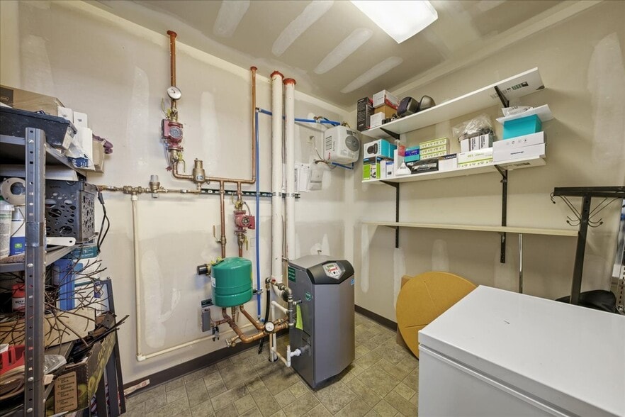 More Photos Of 700-720 Main St, Ouray Storefront For Sale