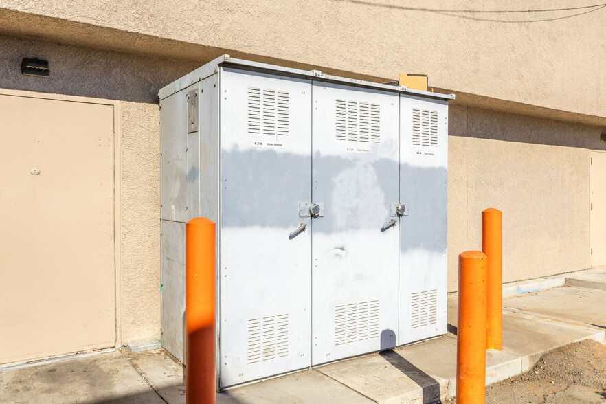 More Photos Of 23031 Sunnymead Blvd, Moreno Valley Storefront Retail Office For Sale