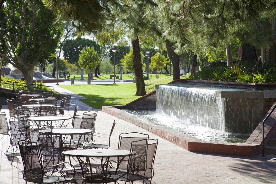 More Photos Of 4900 Rivergrade Rd, Irwindale Office For Lease