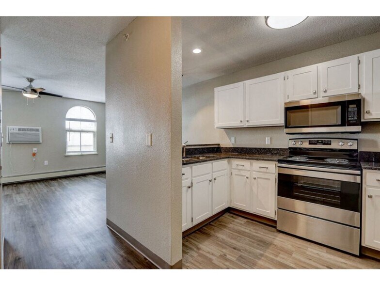 More Photos Of 234 W Main St, Waukesha Apartments For Lease