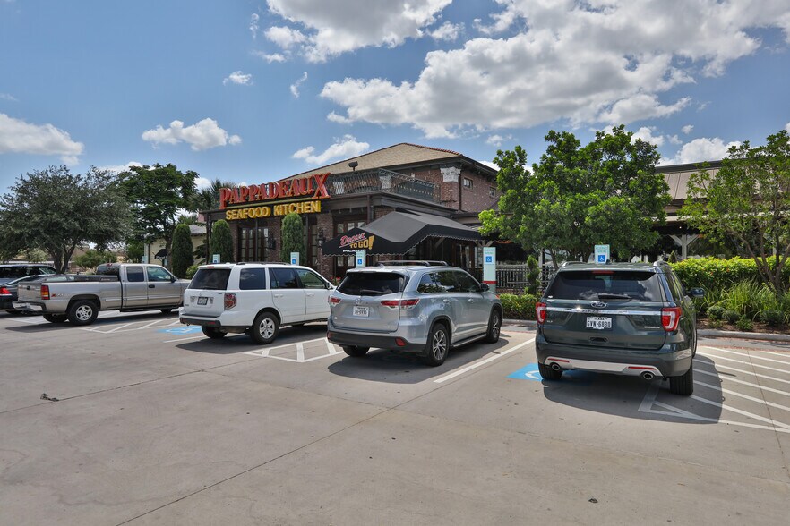 More Photos Of 500 N Jackson Rd, Pharr Unknown For Lease