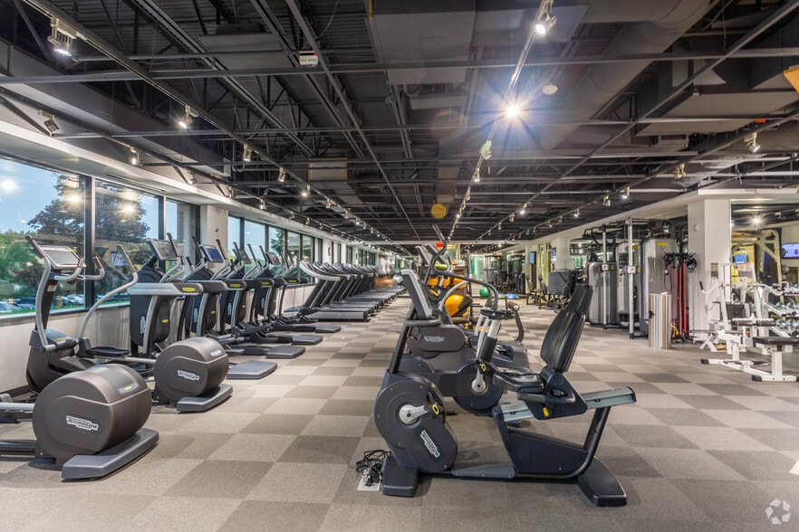 More Photos Of 3 Corporate Dr, Shelton Office For Lease