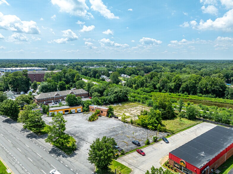 More Photos Of , Waldorf Unknown For Sale