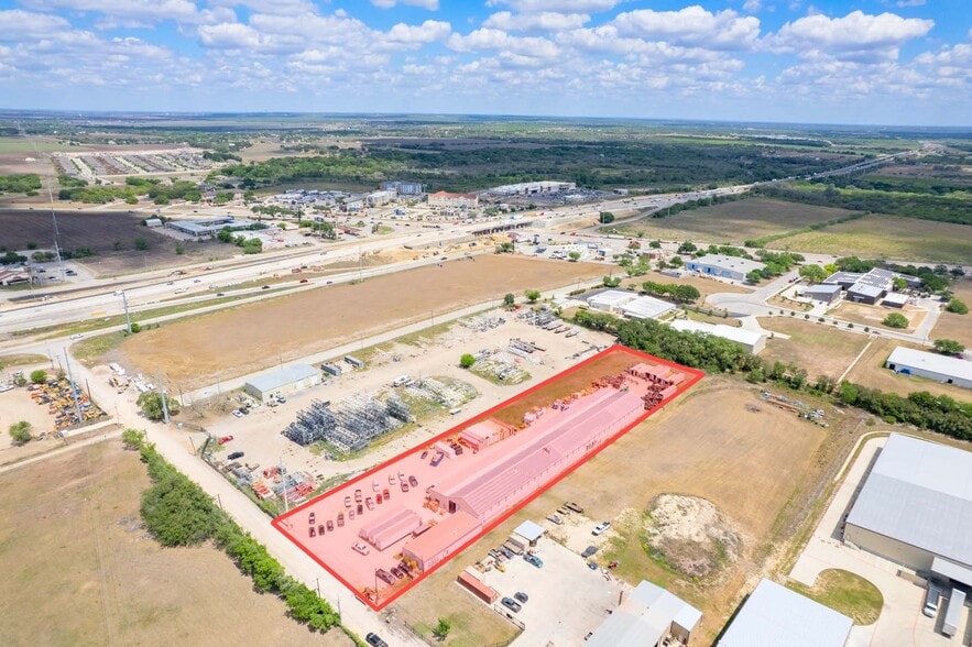 Primary Photo Of 2511 N Heideke St, Seguin Warehouse For Lease