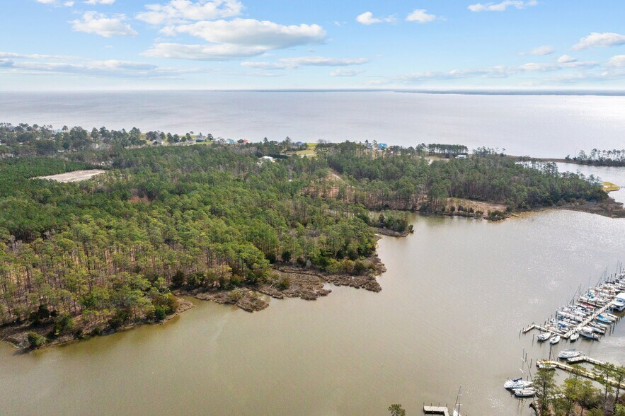 More Photos Of 604 Shorey Dr, Oriental Land For Sale